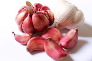 Garlic is one of the natural ways to reduce high blood pressure